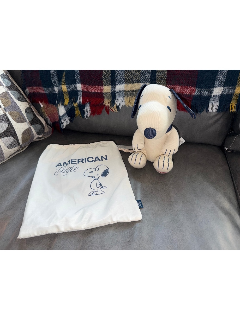 American Eagle Snoopy Peanuts Plush Denim Dog w/ Drawstring Bag NWT 10”